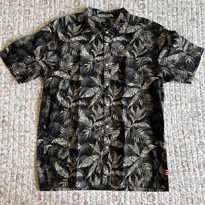 Men’s Button Down (L) / Bundle to SAVE!